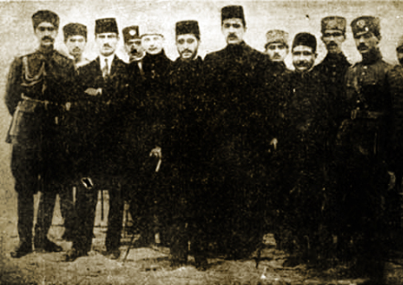 راه توده و Sir Shapoor Reporter and Coup in Iran Contents راه توده و Sir Shapoor Reporter and Coup in Iran Contents