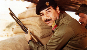 صدام بعد از فتح خرمشهر کدام فرمانده را اعدام کرد؟
