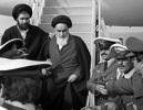 امام خمینی در اولین لحظات بازگشت به ایران