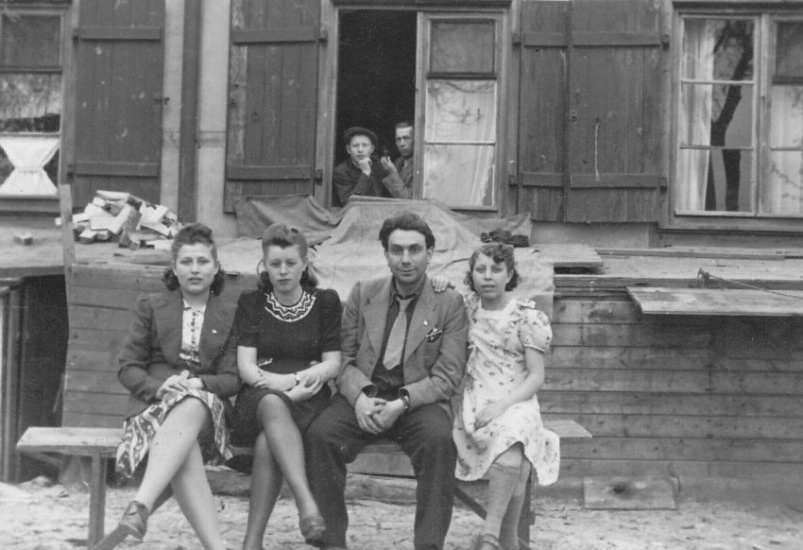 یهودیانی که به آلمان پناه می‌بردند