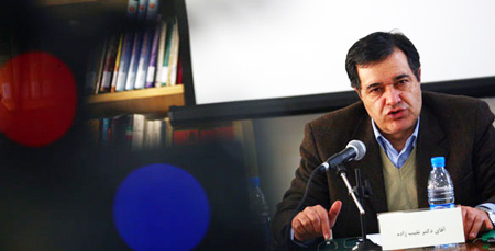 احمد نقیبزاده در گفتوگو با تاریخ ایرانی: تاسیس حزب رستاخیز دیرهنگام بود
