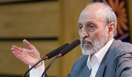 دستاندرکاران «معمای شاه» پاسخگوی تحریف تاریخ باشند