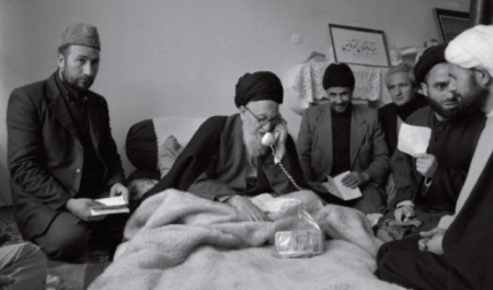 آیتالله شریعتمداری: علما برای رسیدن به قدرت تلاش نمیکنند